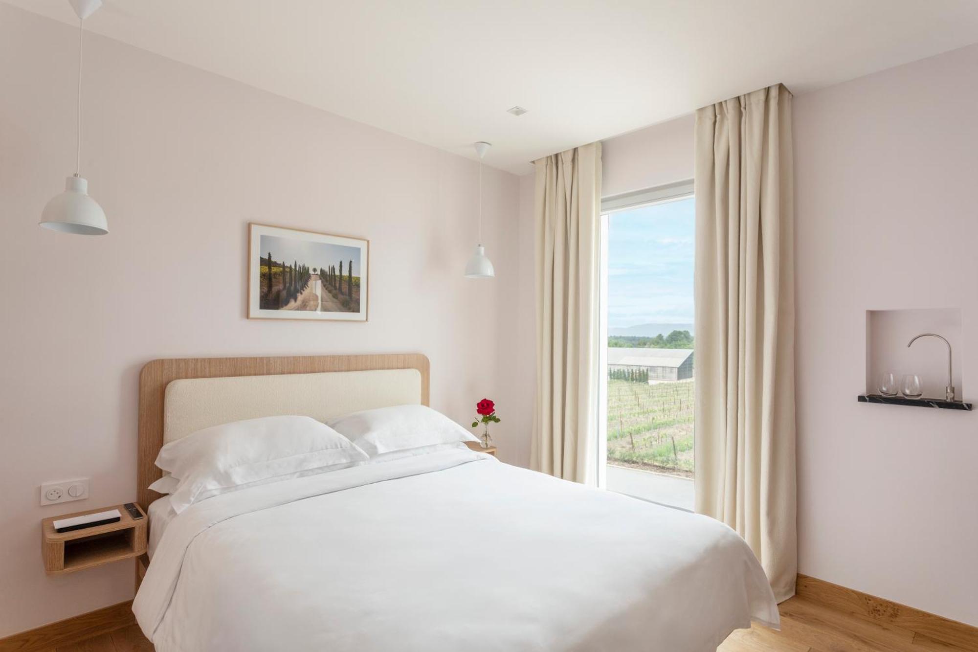 Auberge La Coste Le Puy Sainte Reparade Bagian luar foto