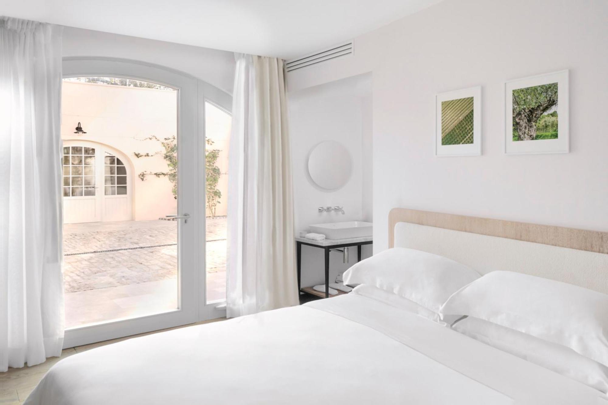 Auberge La Coste Le Puy Sainte Reparade Bagian luar foto